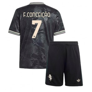 Juventus Francisco Conceicao #7 Alternativní dres komplet pro Děti 2025-26 Krátkým Rukávem (+ Krátké kalhoty) Juventus Francisco Conceicao #7 Alternativní dres komplet pro Děti 2025-26 Krátkým Rukávem (+ Krátké kalhoty)