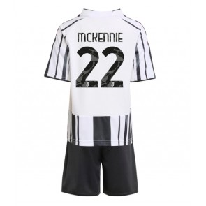 Juventus Weston McKennie #22 Domácí dres komplet pro Děti 2025-26 Krátkým Rukávem (+ Krátké kalhoty)
