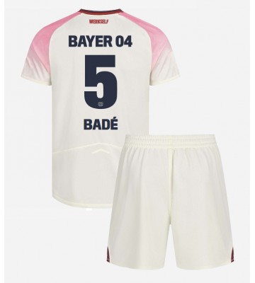 Bayer Leverkusen Loic Bade #5 Venkovní dres komplet pro Děti 2025-26 Krátkým Rukávem (+ Krátké kalhoty) Bayer Leverkusen Loic Bade #5 Venkovní dres komplet pro Děti 2025-26 Krátkým Rukávem (+ Krátké kalhoty)