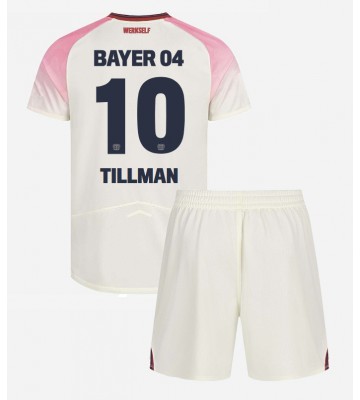 Bayer Leverkusen Malik Tillman #10 Venkovní dres komplet pro Děti 2025-26 Krátkým Rukávem (+ Krátké kalhoty) Bayer Leverkusen Malik Tillman #10 Venkovní dres komplet pro Děti 2025-26 Krátkým Rukávem (+ Krátké kalhoty)