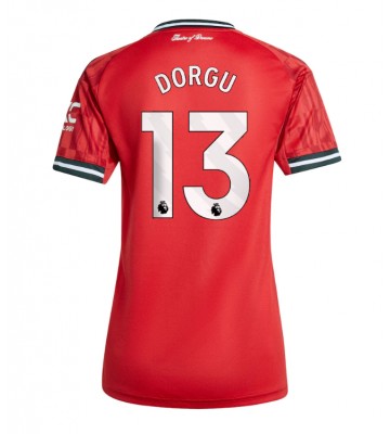 Manchester United Patrick Dorgu #13 Domácí Dres pro Dámy 2025-26 Krátkým Rukávem