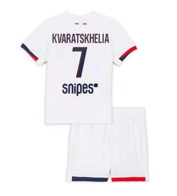 Paris Saint-Germain Khvicha Kvaratskhelia #7 Venkovní dres komplet pro Děti 2025-26 Krátkým Rukávem (+ Krátké kalhoty) Paris Saint-Germain Khvicha Kvaratskhelia #7 Venkovní dres komplet pro Děti 2025-26 Krátkým Rukávem (+ Krátké kalhoty)