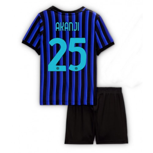 Inter Milan Manuel Akanji #25 Domácí dres komplet pro Děti 2025-26 Krátkým Rukávem (+ Krátké kalhoty) Inter Milan Manuel Akanji #25 Domácí dres komplet pro Děti 2025-26 Krátkým Rukávem (+ Krátké kalhoty)