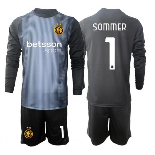 Inter Milan Yann Sommer #1 Brankář Domácí dres komplet pro Děti 2025-26 Dlouhým Rukávem (+ Krátké kalhoty) Inter Milan Yann Sommer #1 Brankář Domácí dres komplet pro Děti 2025-26 Dlouhým Rukávem (+ Krátké kalhoty)