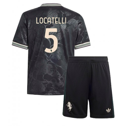 Juventus Manuel Locatelli #5 Alternativní dres komplet pro Děti 2025-26 Krátkým Rukávem (+ Krátké kalhoty) Juventus Manuel Locatelli #5 Alternativní dres komplet pro Děti 2025-26 Krátkým Rukávem (+ Krátké kalhoty)