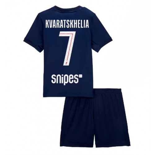 Paris Saint-Germain Khvicha Kvaratskhelia #7 Domácí dres komplet pro Děti 2025-26 Krátkým Rukávem (+ Krátké kalhoty) Paris Saint-Germain Khvicha Kvaratskhelia #7 Domácí dres komplet pro Děti 2025-26 Krátkým Rukávem (+ Krátké kalhoty)